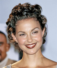 Ashley Judd hairstyles